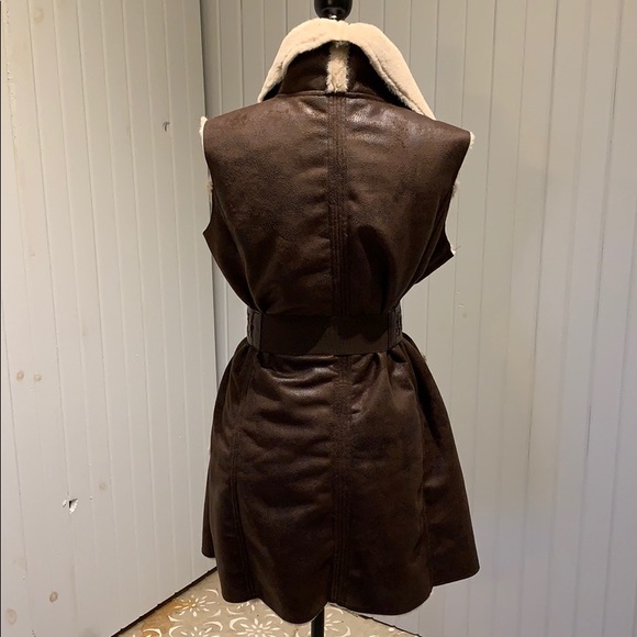 Vegan Fur Leather Vest by Weatherproof - Picture 4 of 6